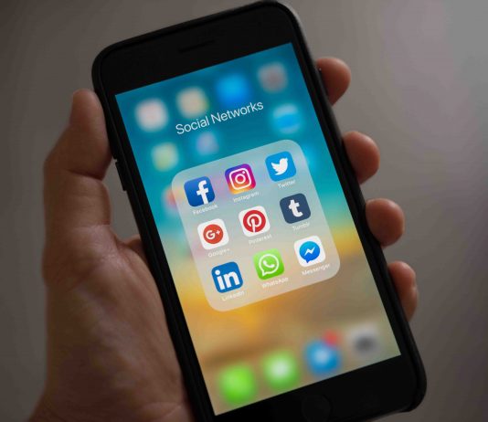 How to Link and Unlink Your Instagram and Facebook Accounts