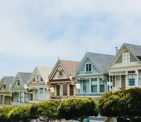 How Credit Score Affects Mortgage Rates and Approval